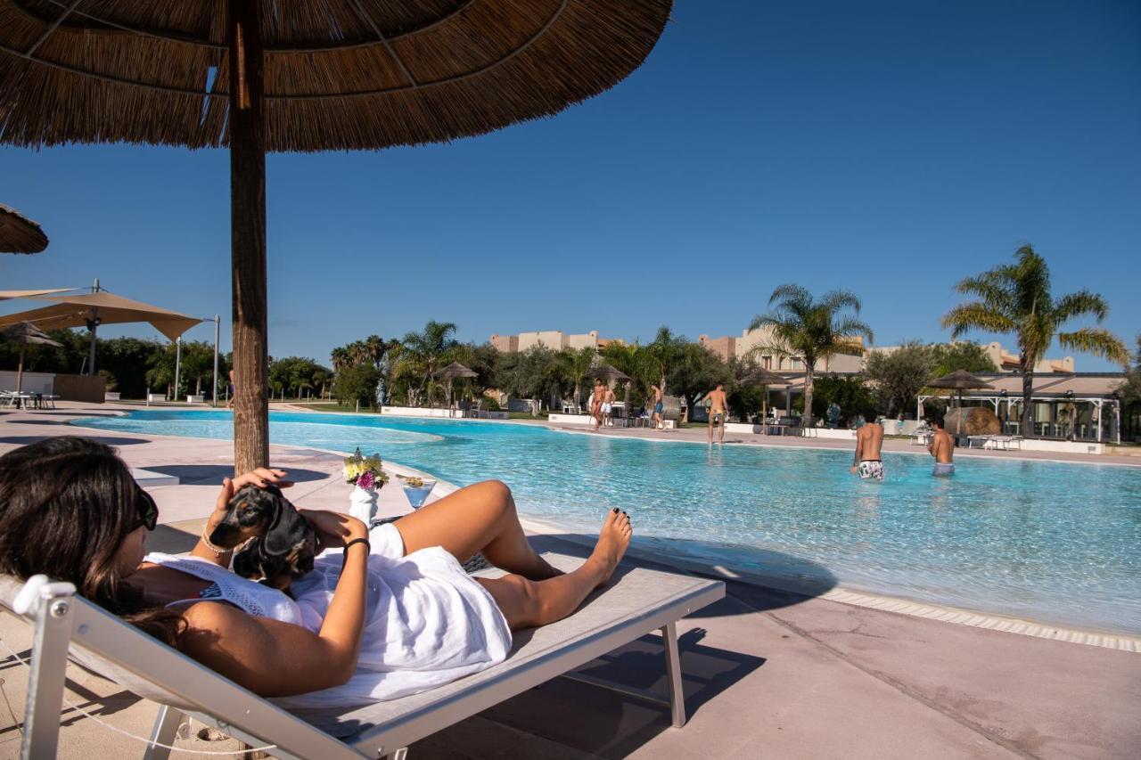 Le Residenze Archimede Aparthotel Сиракуза Екстериор снимка